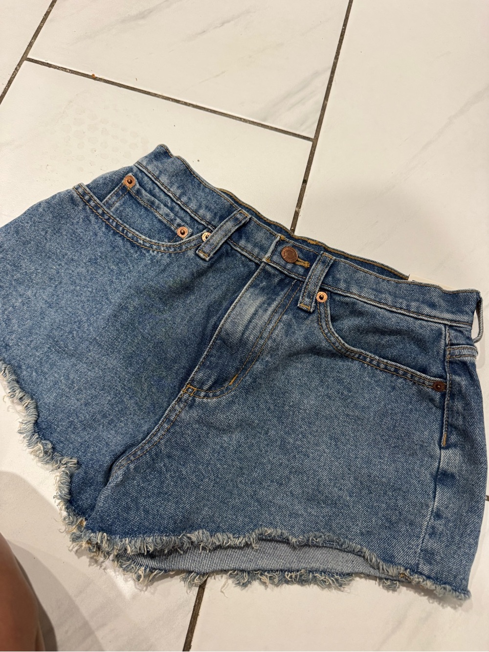PINK Classic High-Waist Denim Shorts in Blue
